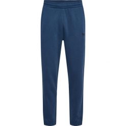 Jogging Hummel Booster Regular. Niebieskie szorty męskie HUMMEL, bez wzorów, z dresówki, sportowe. W wyprzedaży za 193.50 zł.