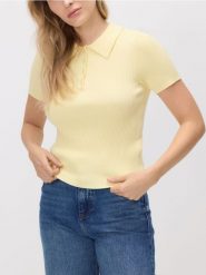 T-shirt z kołnierzykiem - jasnożółty. Żółte t-shirty damskie Reserved, l, bez wzorów, z dzianiny, bez kołnierzyka. Za 79.99 zł.