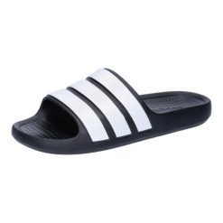 Sandały Dorosły Adidas Adilette czarny. Czarne sandały męskie Adidas, z materiału, bez zapięcia. Za 142.20 zł.