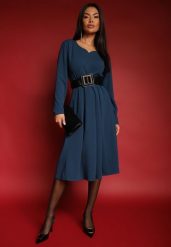 Granatowa Sukienka o Rozkloszowanym Kroju z Trójkątnym Dekoltem Temivara. Niebieskie sukienki damskie Renee, na co dzień, l, bez wzorów, z jeansu, eleganckie, bez kołnierzyka, bez ramiączek, midi, proste. Za 109.99 zł.