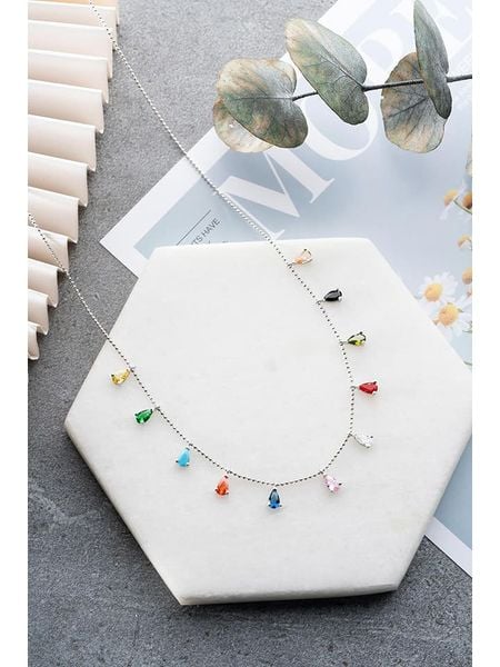 Heliophilia Srebrny naszyjnik z elementami ozdobnymi - dł. 42 cm rozmiar: onesize. Szare naszyjniki damskie Heliophilia, srebrne. Za 94.45 zł.