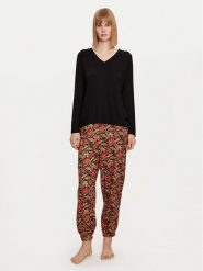 Selmark Piżama Flores P6973 Czarny Regular Fit. Czarne piżamy damskie SELMARK, bez wzorów, z syntetyku, bez ramiączek. Za 179.99 zł.