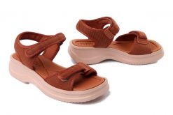 Azaleia 18451 Vera Therapy PAP AD BV618 brown/beige, sandały damskie. Brązowe sandały damskie Azaleia, bez wzorów, bez obcasa, na platformie. Za 159.92 zł.