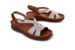Pikolinos CADAQUES W8K-1839C2 nata, sandały damskie. Brązowe sandały damskie Pikolinos, bez wzorów, ze skóry, bez obcasa. Za 544.90 zł.
