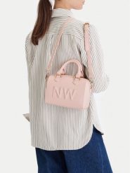 Nine West Torebka EO-Lira II-LX20085 Różowy. Czerwone torebki klasyczne damskie Nine West, bez wzorów, z materiału, bez dodatków. Za 269.99 zł.