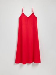 Jeansowa sukienka maxi z lyocelllu - czerwony. Czerwone sukienki damskie Reserved, l, bez wzorów, z jeansu, bez kołnierzyka, bez ramiączek, maxi. Za 159.99 zł.