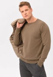 Lekki sweter S-RADO. Brązowe swetry męskie Volcano, l, bez wzorów, z bawełny, bez kołnierzyka. Za 139.99 zł.
