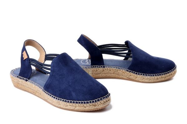 TONI PONS NURIA navy, sandały damskie. Niebieskie sandały damskie Toni Pons, bez wzorów, bez obcasa. Za 299.90 zł.