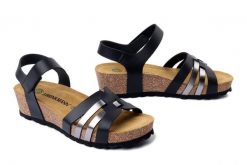 DR. BRINKMANN 710262-01 schwarz, sandały damskie. Czarne sandały damskie Dr. Brinkmann, bez wzorów, ze skóry, bez obcasa, na koturnie. Za 289.90 zł.