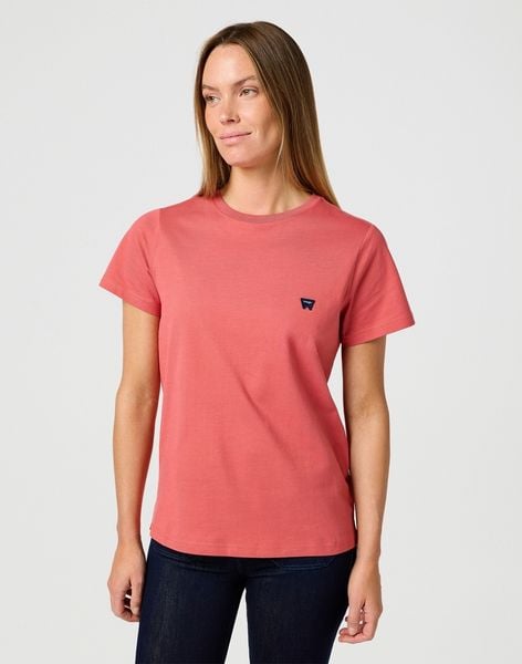 DAMSKA KOSZULKA WRANGLER REGULAR TEE MINERAL RED 112362782. Czerwone bluzki damskie Wrangler, s, bez wzorów, bez kołnierzyka. Za 89.99 zł.
