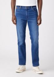 WRANGLER TEXAS TAPER MĘSKIE SPODNIE JEANSOWE LAST KISS W12T8626P 112320030. Spodnie materiałowe męskie Wrangler, bez wzorów, z jeansu. Za 229.99 zł.