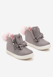 Jasnoszare Botki Ozdobione Futrzanym Pomponem i Suwakiem Maziena. Szare botki dziewczęce Born2be, bez wzorów, z futra, bez ramiączek. Za 39.99 zł.