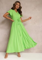 Zielona Koktajlowa Maxi Sukienka Ozdobiona Plisami z Trójkątnym Dekoltem i Wiązaniem w Talii Phoelia. Zielone sukienki damskie Renee, na imprezę, m, bez wzorów, eleganckie, bez kołnierzyka, bez ramiączek, maxi. W wyprzedaży za 62.99 zł.