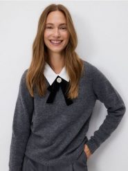 Sweter z ozdobnym kołnierzem - szary. Szare swetry klasyczne damskie Reserved, l, z dzianiny, bez kołnierzyka. Za 139.99 zł.