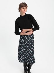 BGN Sweter w kolorze czarnym rozmiar: 38. Czarne golfy damskie BGN, bez wzorów, z wełny, bez ramiączek. Za 74.63 zł.