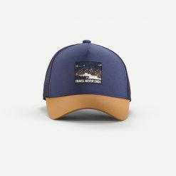 Czapka z daszkiem Travel 500 Trucker. Brązowe czapki męskie FORCLAZ, bez wzorów, z elastanu, sportowe. Za 59.99 zł.