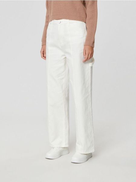 Spodnie wide leg high waist - kremowy. Białe spodnie materiałowe damskie Sinsay, bez wzorów, z bawełny, z podwyższonym stanem. Za 89.99 zł.