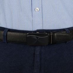 Pasek męski skórzany 3,5 cm klamra automatyczna Beltimore czarny 61-562 : Kolory - czarny, Rozmiar pasków - r.110-125 cm. Czarne paski męskie bez wzorów, ze skóry, wizytowe. Za 64.99 zł.
