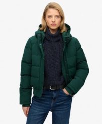 Superdry Kurtka Bomber Everest slim DWR ENAMEL GREEN. Zielone kurtki damskie Superdry., z aplikacjami, z materiału, z kapturem. Za 720.80 zł.