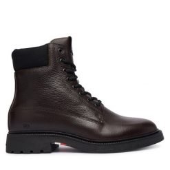 Kozaki Tommy Hilfiger. Brązowe buty zimowe męskie Tommy Hilfiger, bez zapięcia. Za 679.99 zł.