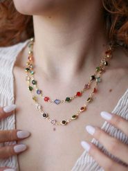 Pierres de Jade Pozłacany naszyjnik z elementami ozdobnymi - dł. 46 cm rozmiar: onesize. Żółte naszyjniki damskie Pierres de Jade, pozłacane. Za 56.99 zł.