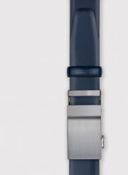 PAKO LORENTE – Granatowy skórzany pasek męski. Niebieskie paski męskie Pako Lorente, bez wzorów, ze skóry, eleganckie. Za 149.99 zł.