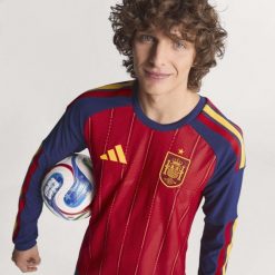Koszulka Spain 26 Home Authentic Long Sleeve. Czerwone koszulki męskie z długim rękawem Adidas. Za 699.00 zł.