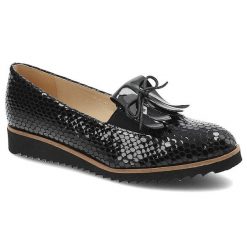 Czarne Półbuty Gamis Eleganckie Skórzane Buty Damskie. Czarne półbuty damskie GAMIS, bez wzorów, z lakierowanej skóry, eleganckie, bez obcasa. Za 199.00 zł.