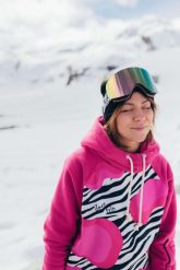 Bluza outdoorowa z kapturem damska DEEP TRIP Twix pink softshell. Czerwone kurtki softshell damskie DEEP TRIP, m, bez wzorów, z bawełny, z kapturem. Za 499.00 zł.