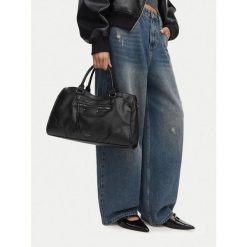 Torebka JENNY. Czarne torebki klasyczne damskie Jenny, bez wzorów, bez dodatków. Za 159.99 zł.