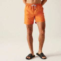 Męskie spodenki kąpielowe Mackleyna. Brązowe kąpielówki męskie Regatta, m, bez wzorów, z mikrofibry, trekkingowe. Za 138.50 zł.