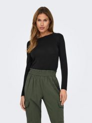 JDY Koszulka w kolorze czarnym rozmiar: L. Czarne bluzki damskie JDY, l, bez wzorów, bez kołnierzyka, bez ramiączek. Za 82.83 zł.