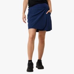 Spódnica turystyczna damska Swedemount Trondheim Trekking szybkoschnąca. Niebieskie spódniczki damskie SWEDEMOUNT, uniwersalny, bez wzorów. Za 199.99 zł.