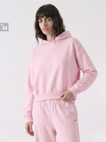 Dresowa bluza hoodie loose fit - różowy. Czerwone bluzy bez kaptura damskie Sinsay, l, bez wzorów, z dresówki, bez ramiączek, bez kaptura. Za 49.99 zł.
