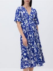 Sukienka z wiskozy - niebieski. Niebieskie sukienki damskie Reserved, l, bez wzorów, z wiskozy, bez kołnierzyka, bez ramiączek, midi, rozkloszowane. Za 159.99 zł.