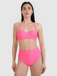 4F Góra od bikini damska - różowa M. Czerwone bikini damskie 4f, bez wzorów. W wyprzedaży za 39.99 zł.