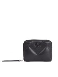 Calvin Klein Portfel Quilt K60K611783 Czarny. Czarne portfele damskie CALVIN KLEIN, bez wzorów, ze skóry. Za 269.99 zł.