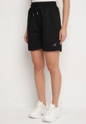 Czarne Szorty Bermudy w Sportowym Stylu z Kieszeniami Tezira. Czarne spodenki sportowe damskie Born2be, bez wzorów, eleganckie, z podwyższonym stanem. Za 34.99 zł.