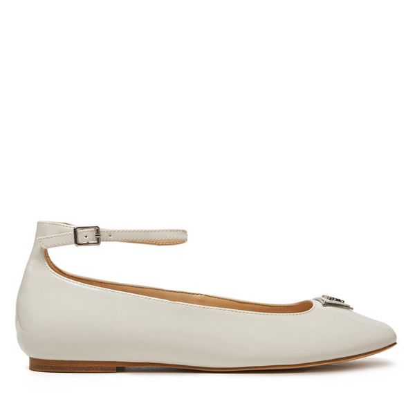 Baleriny Guess. Baleriny damskie Guess, z aplikacjami, bez obcasa. Za 279.99 zł.