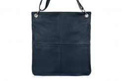 Damska skórzana na ramię torebka Beltimore skóra granatowa 972. Torebki klasyczne damskie bez wzorów, ze skóry, bez dodatków. Za 219.90 zł.