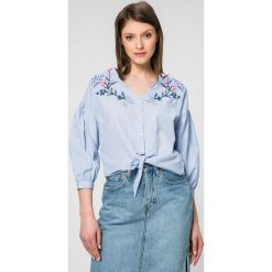 Pepe Jeans - Koszula. Niebieskie koszule damskie Pepe Jeans, s, bez wzorów, z bawełny, casualowe, bez kołnierzyka, bez ramiączek. W wyprzedaży za 89.90 zł.