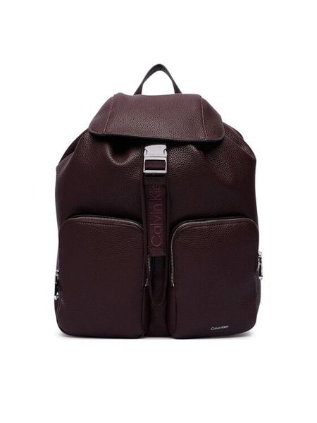 Calvin Klein Plecak Weebbing Strap Flap Backpack LV04F3645G Bordowy. Czerwone plecaki damskie CALVIN KLEIN, bez wzorów, ze skóry. Za 649.99 zł.