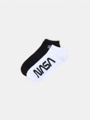 Skarpetki 2 pack NASA - wielobarwny. Skarpetki męskie Sinsay, bez wzorów. W wyprzedaży za 7.99 zł.