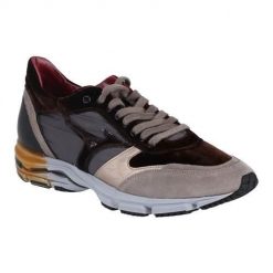 Buty do chodzenia męskie Mizuno Wave Sirius. Brązowe obuwie do biegania damskie Mizuno, mizuno wave. Za 1,226.00 zł.