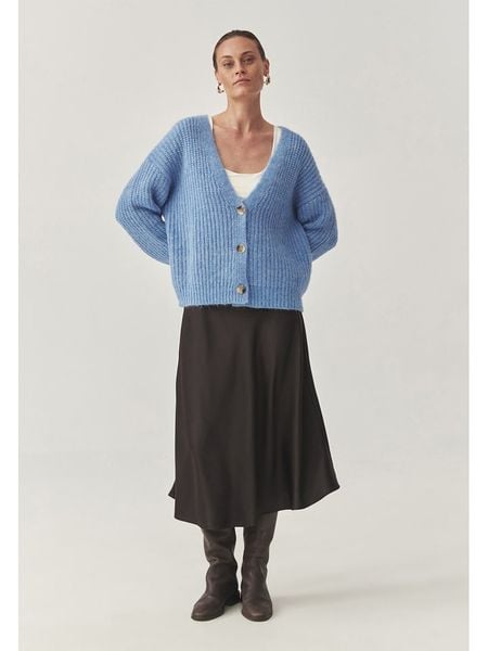 TATUUM Kardigan w kolorze błękitnym rozmiar: M. Niebieskie kardigany damskie Tatuum, m, bez wzorów, z wełny. Za 216.73 zł.