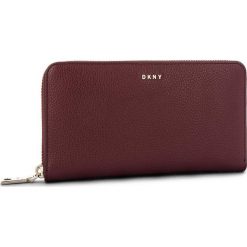 Duży Portfel Damski DKNY - Lg Zip Around R831A658 Blood Red XOD. Czerwone portfele damskie DKNY, bez wzorów, ze skóry. W wyprzedaży za 389.00 zł.