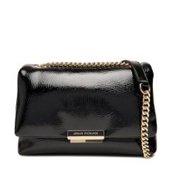 Torebka Armani Exchange. Czarne torebki klasyczne damskie Armani Exchange, bez wzorów, wizytowe, bez kołnierzyka, bez ramiączek. Za 709.99 zł.