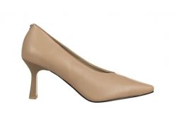 Czółenka Bayla-159 5065 001-P Beż Lico 159190, Skóra naturalna - 38. Brązowe czółenka damskie Bayla, bez wzorów, ze skóry, bez obcasa, na obcasie. W wyprzedaży za 269.10 zł.