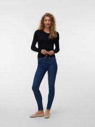 Vero Moda Kardigan w kolorze czarnym rozmiar: XS. Czarne kardigany damskie Vero Moda, xs, bez wzorów, ze splotem. Za 119.95 zł.