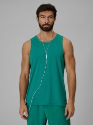 4F Koszulka do biegania regular szybkoschnąca męska - zielona M. Zielone t-shirty sportowe męskie 4f, m, bez ramiączek, do biegania. Za 119.99 zł.